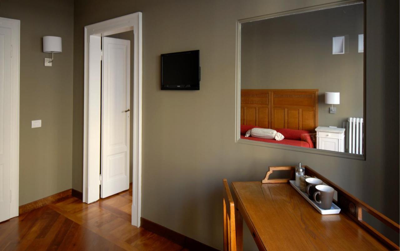 B&B Residenza Cavour Como Værelse billede